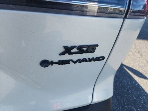 Used 2025 Toyota Corolla Cross AWD Hybrid w/ Convenience Package image 8