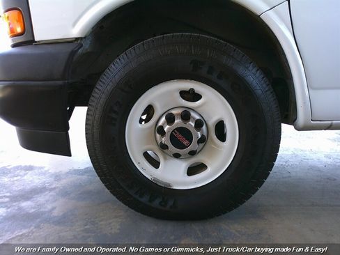 Used 2019 GMC Savana 2500 Extended w/ Driver Convenience Package image 39