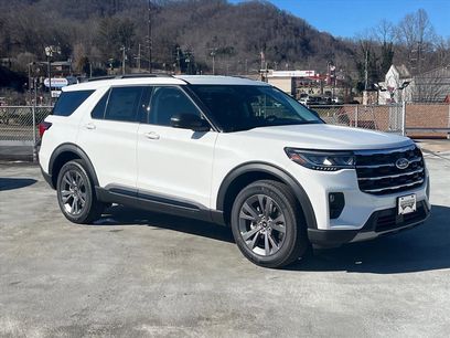 New 2026 Ford Explorer Active w/ Active Comfort Package
