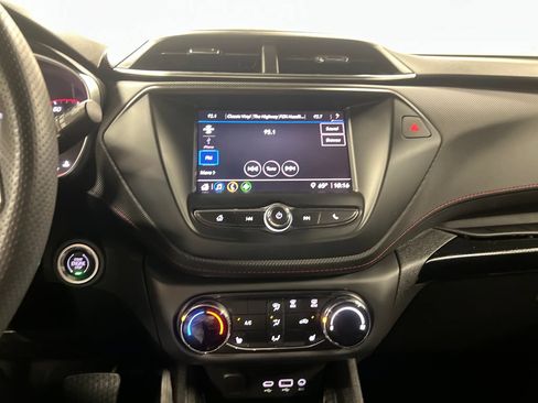 Certified 2022 Chevrolet TrailBlazer RS AWD/4WD image 23
