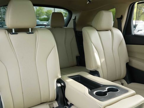 Certified 2024 Acura MDX SH-AWD w/ Technology Package image 30