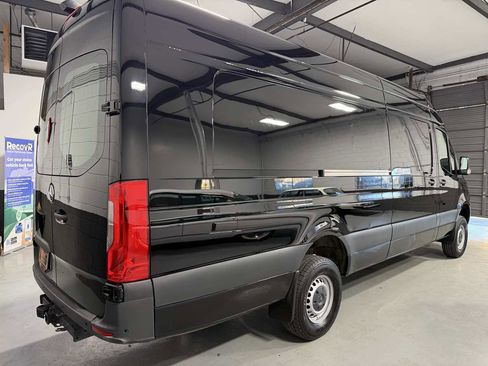 Used 2022 Mercedes-Benz Sprinter 2500 image 5