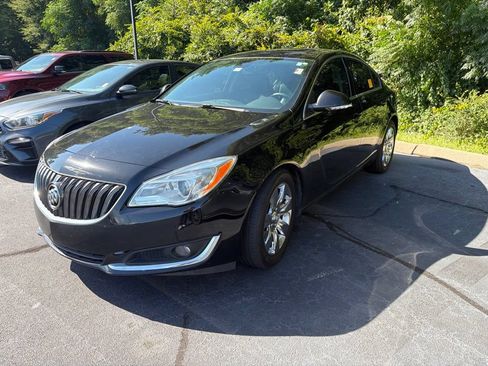 Used 2015 Buick Regal Premium FWD image 2