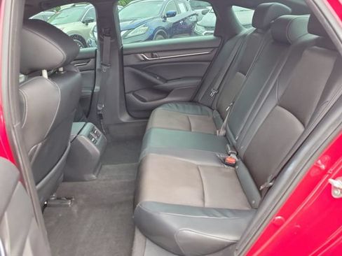 Used 2018 Honda Accord Sport image 12