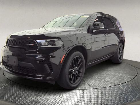 Used 2024 Dodge Durango GT image 3