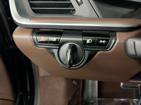 Used 2020 Porsche 911 Carrera S image 18