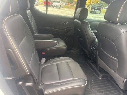 Used 2023 Chevrolet Traverse Premier w/ Redline Edition image 23