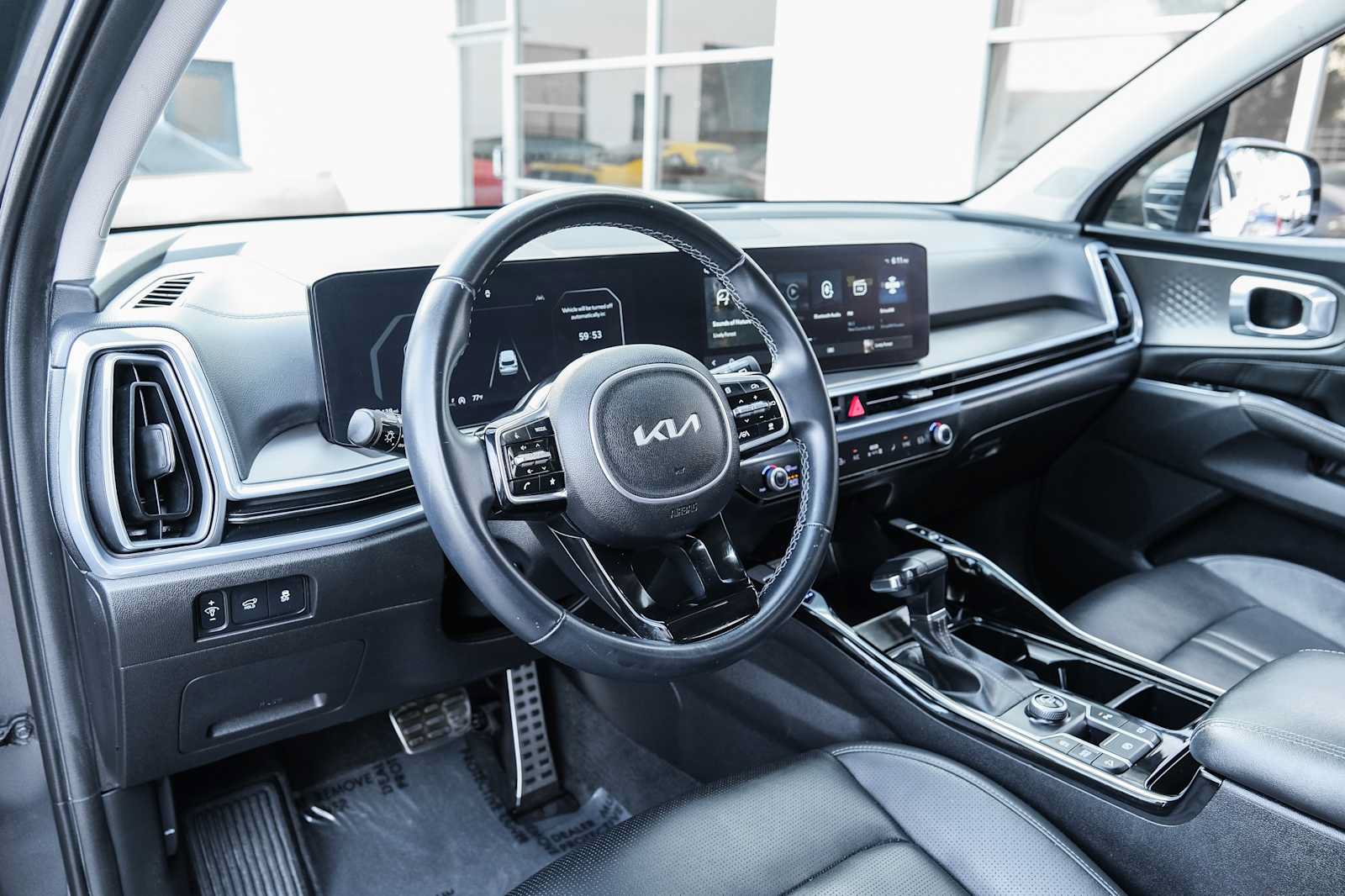Used 2024 Kia Sorento SX FWD image 19
