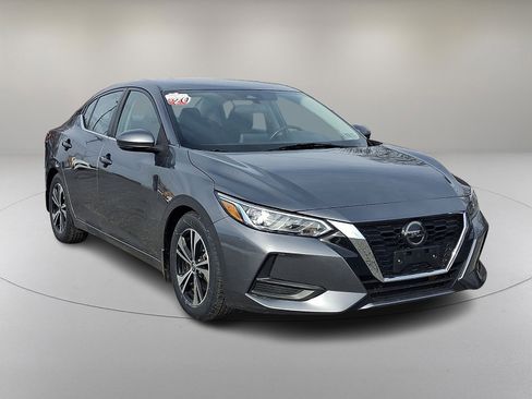 Used 2020 Nissan Sentra SV image 2