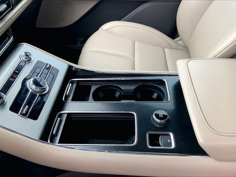 Used 2021 Lincoln Aviator 2WD image 17