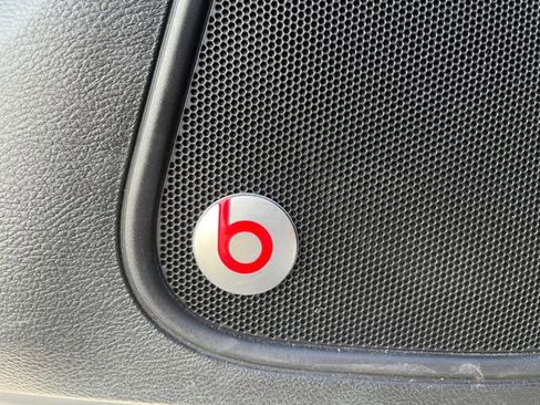 Used 2017 Chrysler 300 S w/ 300S Premium Group image 17