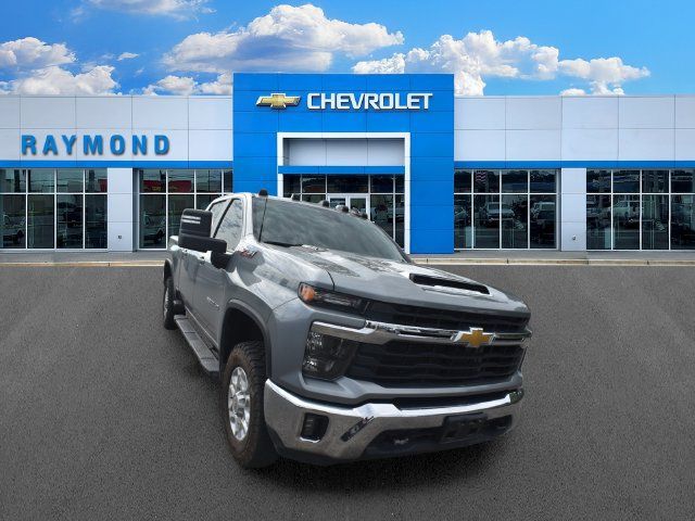 Used 2024 Chevrolet Silverado 2500 LT w/ All Star Edition AWD/4WD image 9