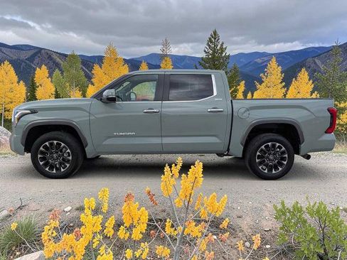 Used 2025 Toyota Tundra Limited AWD/4WD image 3