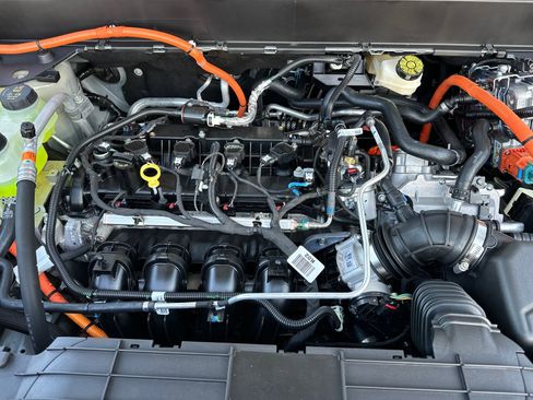 New 2025 Ford Maverick XLT w/ Equipment Group 301A image 20