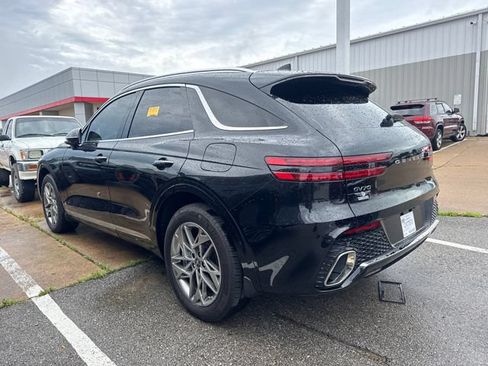 Used 2025 Genesis GV70 2.5T w/ Advanced Package AWD/4WD image 5