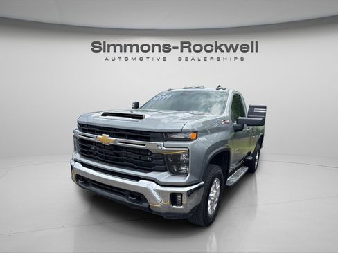 Used 2024 Chevrolet Silverado 3500 LT w/ Convenience Package AWD/4WD image 1
