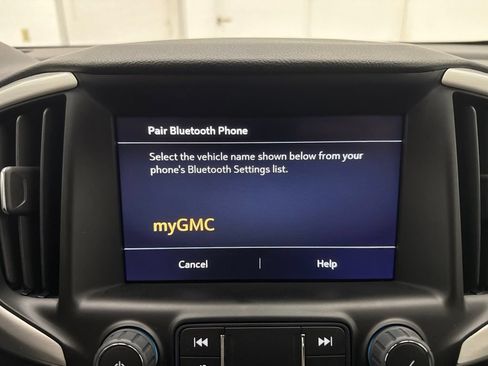 Used 2023 GMC Terrain SLE w/ Driver Convenience Package FWD image 24