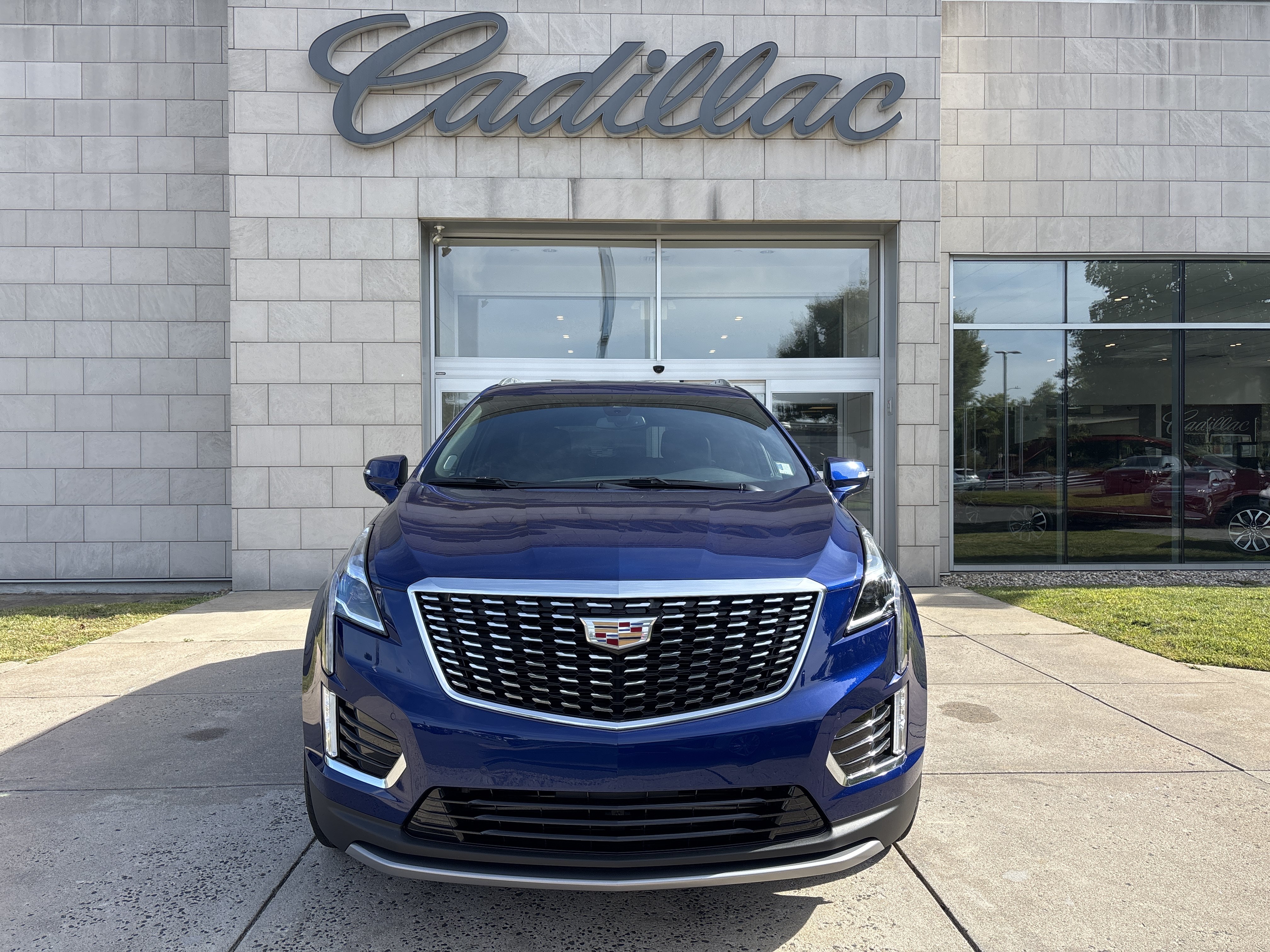 Used 2025 Cadillac XT5 Premium Luxury AWD/4WD image 13