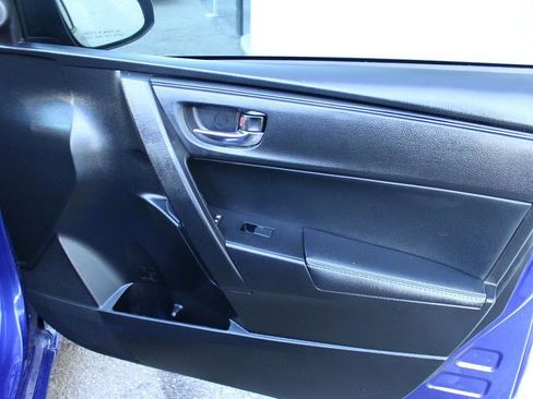 Used 2019 Toyota Corolla SE w/ Carpet Mat Package (TMS) image 19