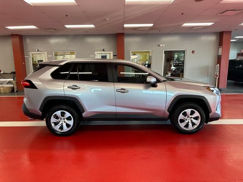 Certified 2023 Toyota RAV4 LE AWD/4WD image 3