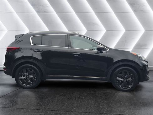 Used 2020 Kia Sportage S image 6
