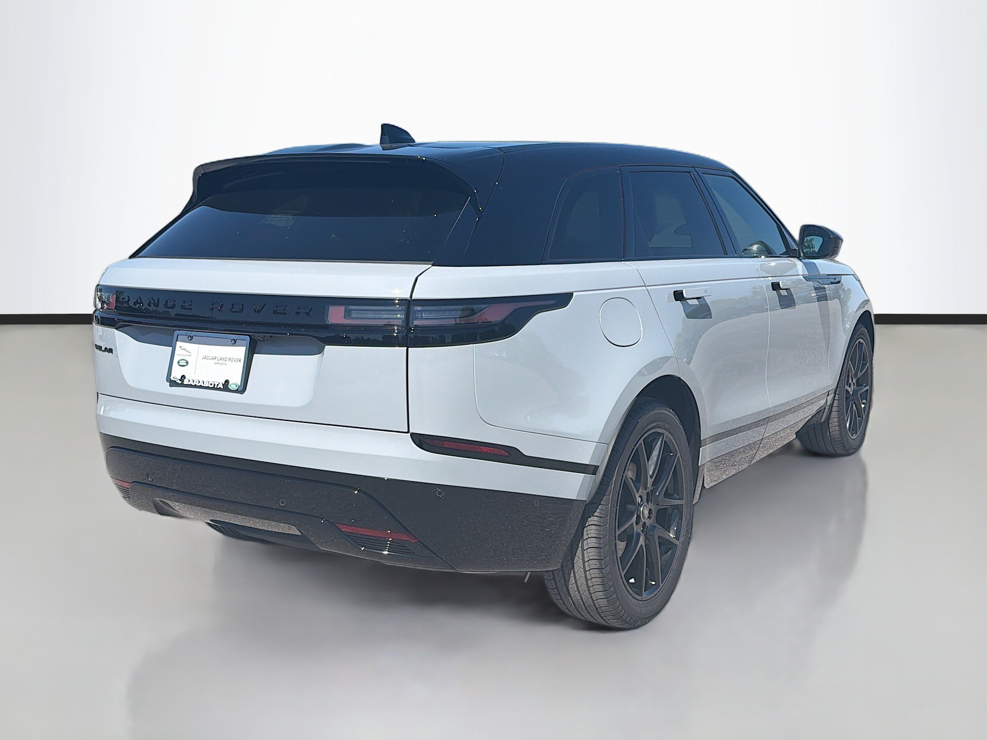 New 2026 Land Rover Range Rover Velar Dynamic SE AWD/4WD image 5