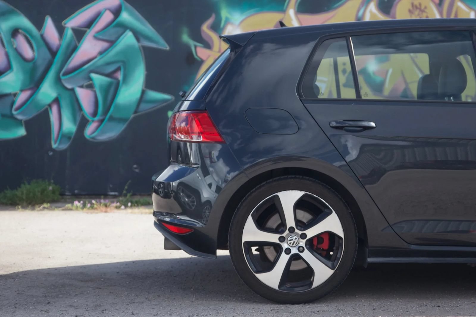 Used 2016 Volkswagen GTI Autobahn w/ Lighting Package (SEL) FWD image 31