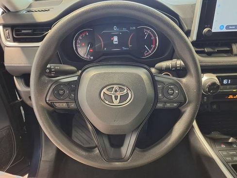 Used 2025 Toyota RAV4 XLE AWD/4WD image 8