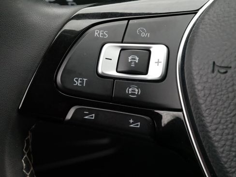 Certified 2021 Volkswagen Tiguan SE AWD/4WD image 21