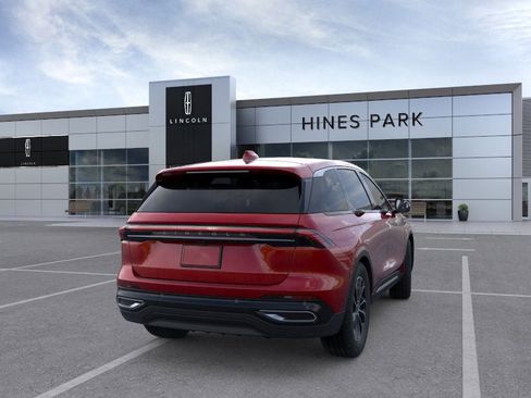 New 2025 Lincoln Nautilus Premier w/ Equipment Group 102A image 8