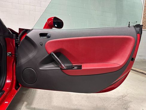 Used 2008 Saturn Sky Red Line RWD image 9