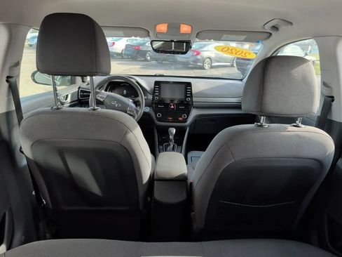 Used 2020 Hyundai Ioniq SEL image 17