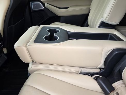 Used 2025 Acura MDX w/ Technology Package image 11