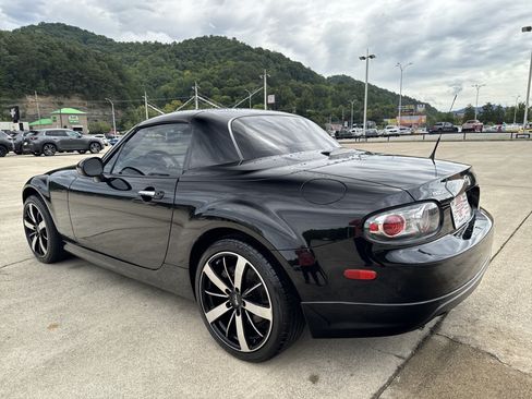 Used 2008 MAZDA MX-5 Miata Grand Touring w/ Premium Pkg RWD image 5