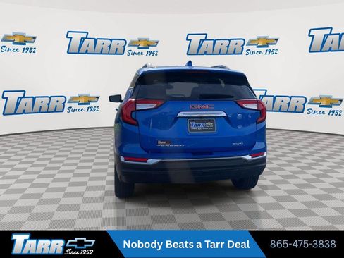 Used 2024 GMC Terrain SLT AWD/4WD image 7