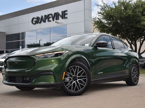 Used 2025 Ford Mustang Mach-E Premium AWD/4WD image 2