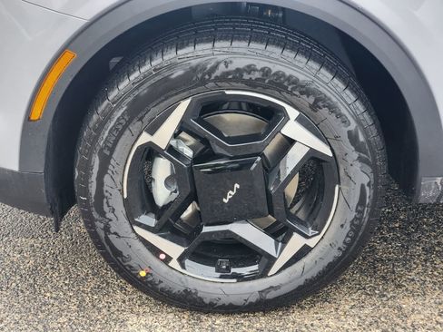New 2026 Kia Sportage EX AWD/4WD image 9