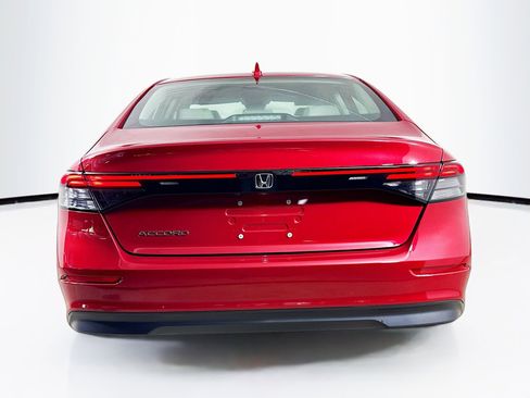 Certified 2025 Honda Accord LX image 29