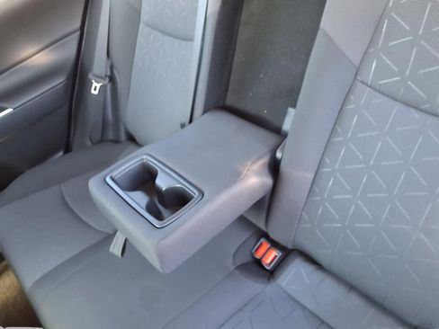 Used 2025 Toyota RAV4 XLE image 24