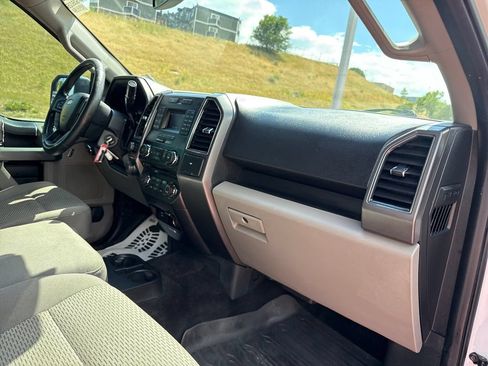 Used 2017 Ford F150 XLT w/ Equipment Group 301A Mid AWD/4WD image 29