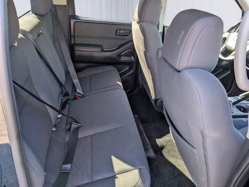 Used 2022 Nissan Frontier S w/ Technology Package image 9