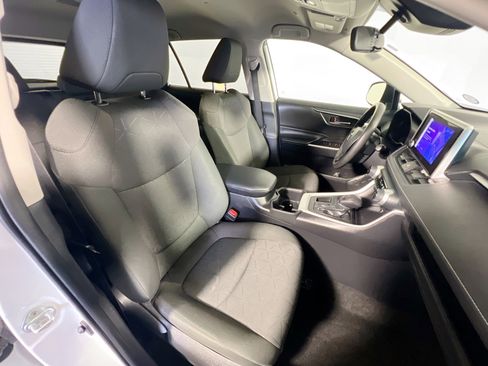 Used 2024 Toyota RAV4 XLE image 30