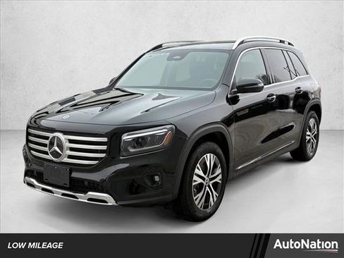 Certified 2026 Mercedes-Benz GLB 250 4MATIC image 1
