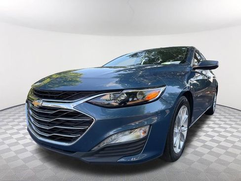 Used 2024 Chevrolet Malibu LT FWD image 1