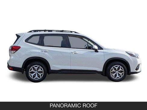 Used 2023 Subaru Forester Premium AWD/4WD image 6