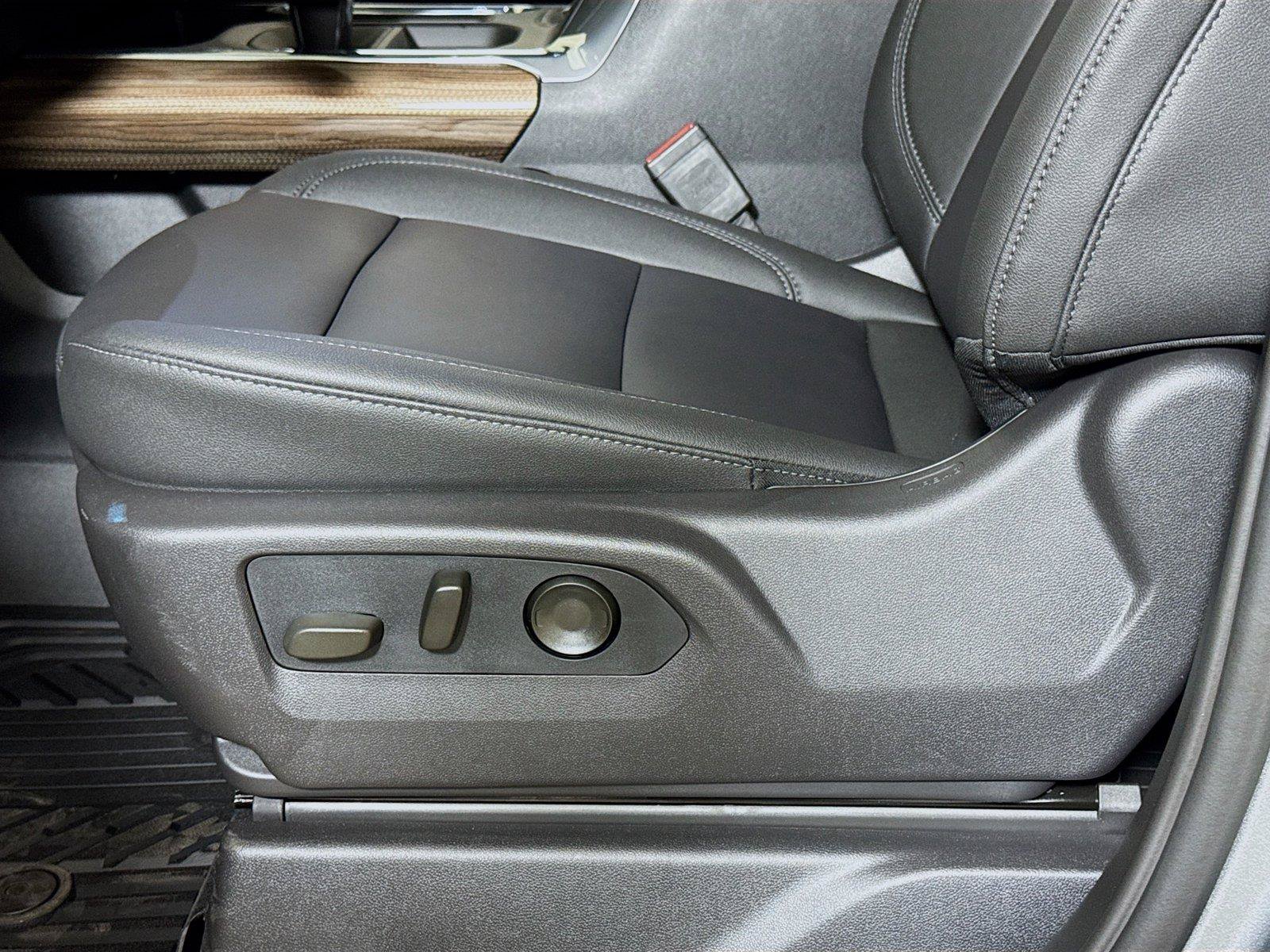 New 2026 Chevrolet Silverado 1500 RST AWD/4WD image 17