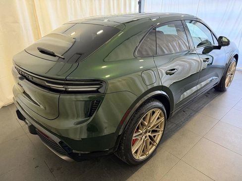New 2026 Porsche Macan Turbo Electric AWD/4WD image 9