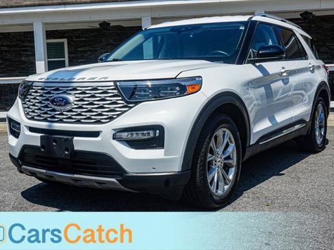 Used 2022 Ford Explorer Limited w/ Equipment Group 301A RWD image 12