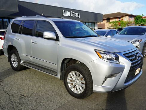Used 2018 Lexus GX 460 AWD/4WD image 3