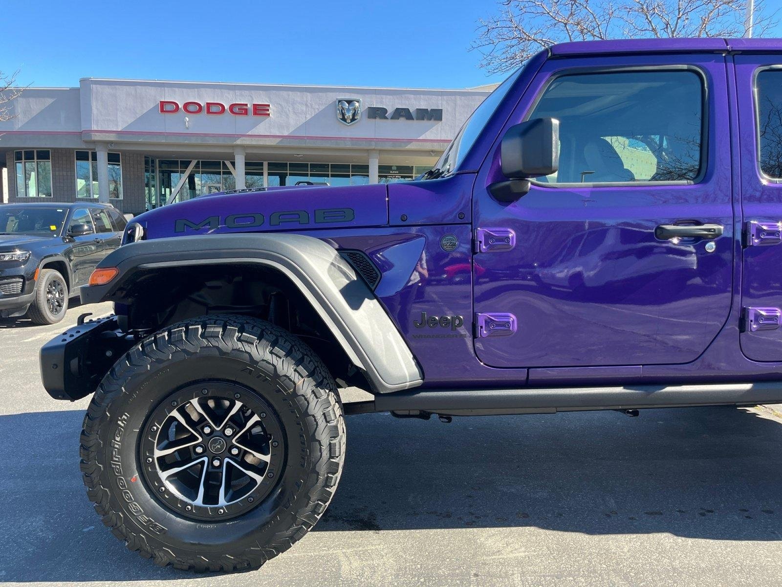 New 2026 Jeep Wrangler Unlimited Rubicon 392 w/ Quick Order Package 27X Moab AWD/4WD image 9